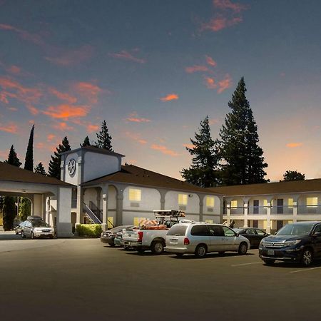 Surestay Hotel By Best Western Ukiah Exterior foto